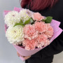 Букет из белых георгин и розовых гвоздик фото 2